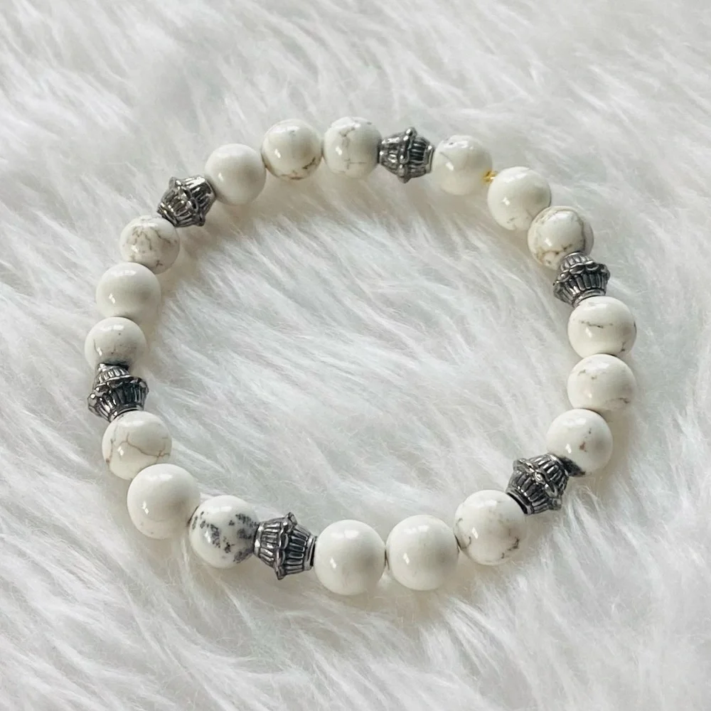 Simply Pure White Magnesite Bracelet